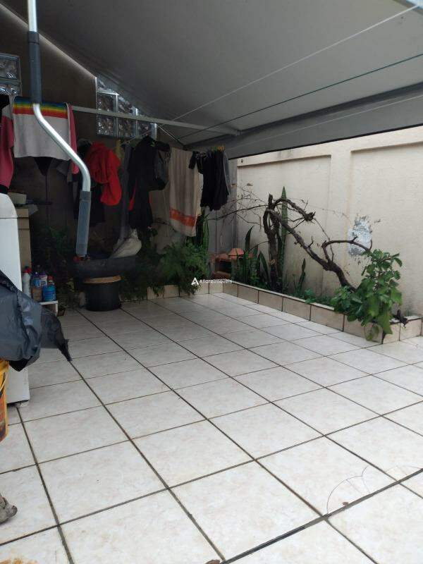 Casa de Condomínio à venda com 4 quartos, 110m² - Foto 5