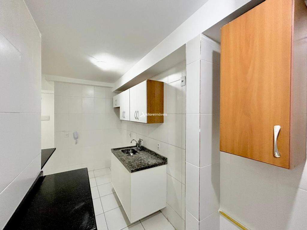 Apartamento à venda com 2 quartos, 69m² - Foto 9