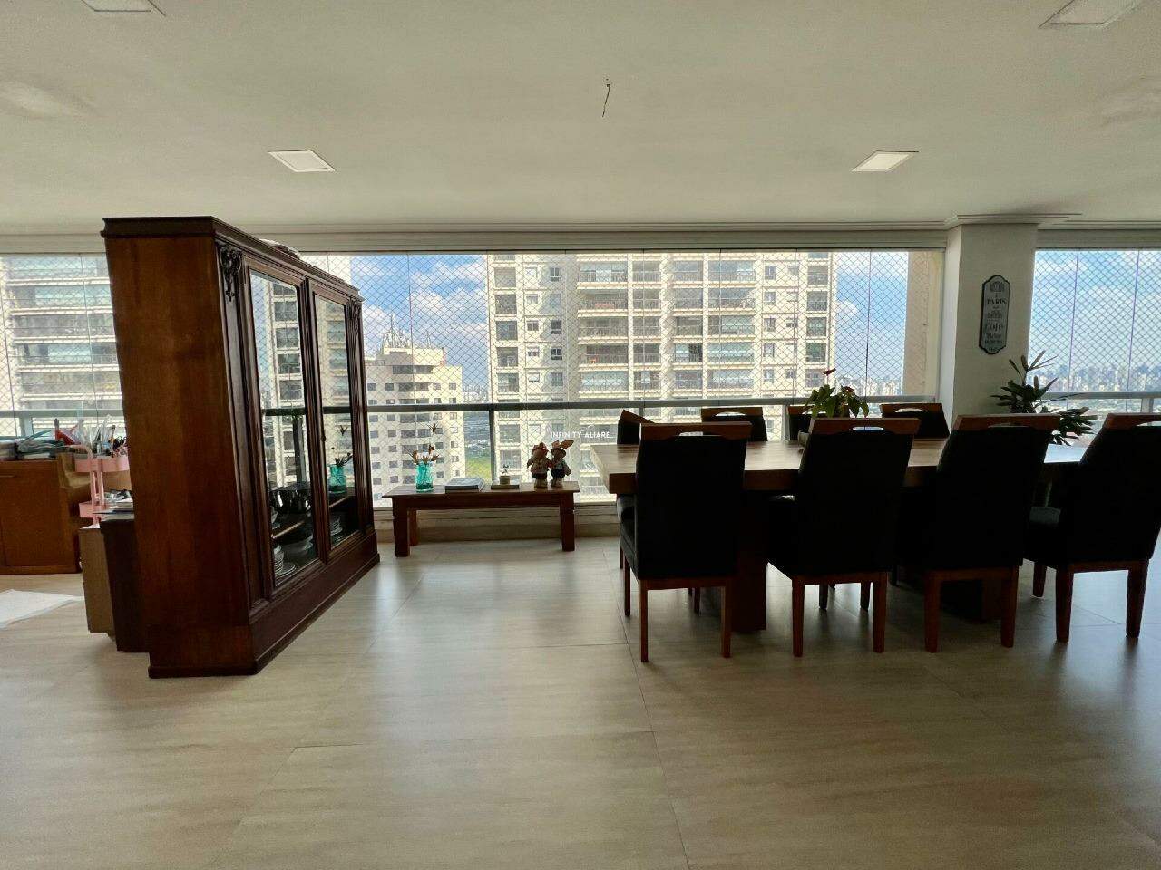 Apartamento à venda com 4 quartos, 184m² - Foto 27