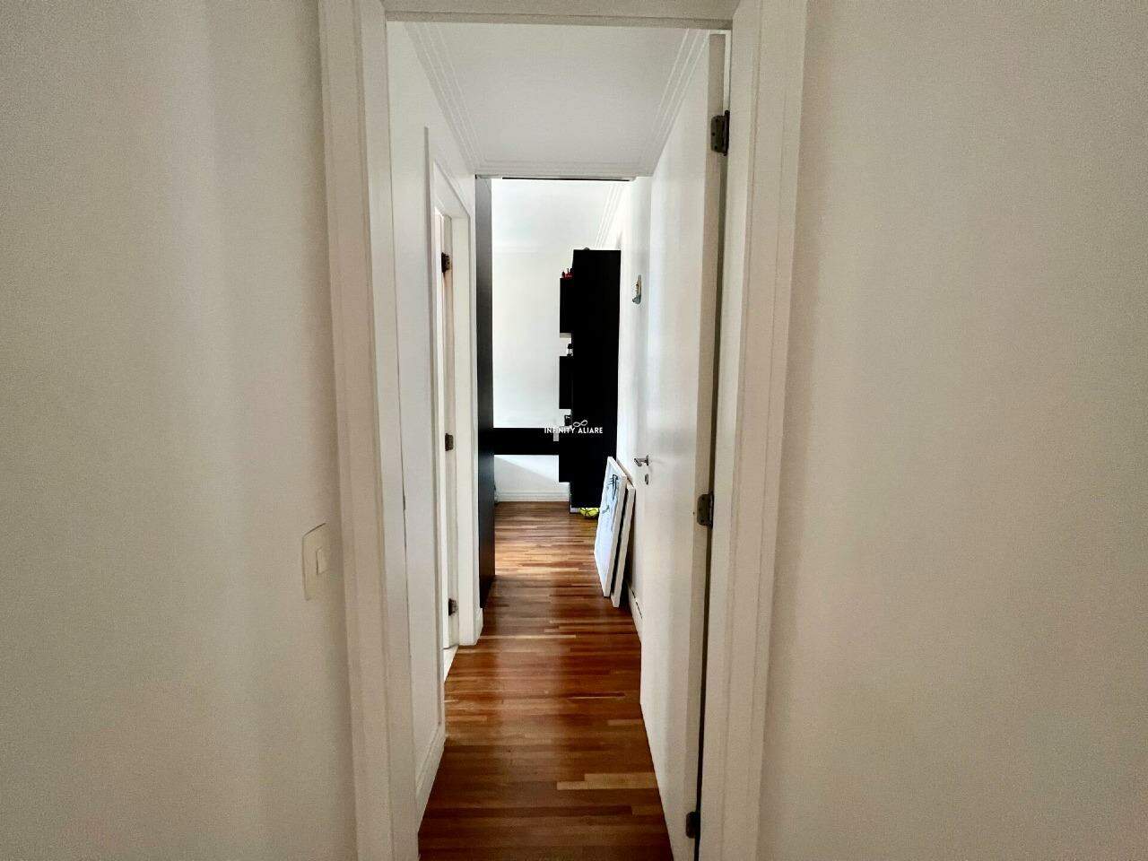 Apartamento à venda com 4 quartos, 184m² - Foto 10