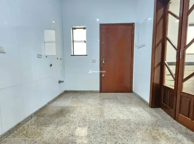 Casa à venda com 3 quartos, 354m² - Foto 12