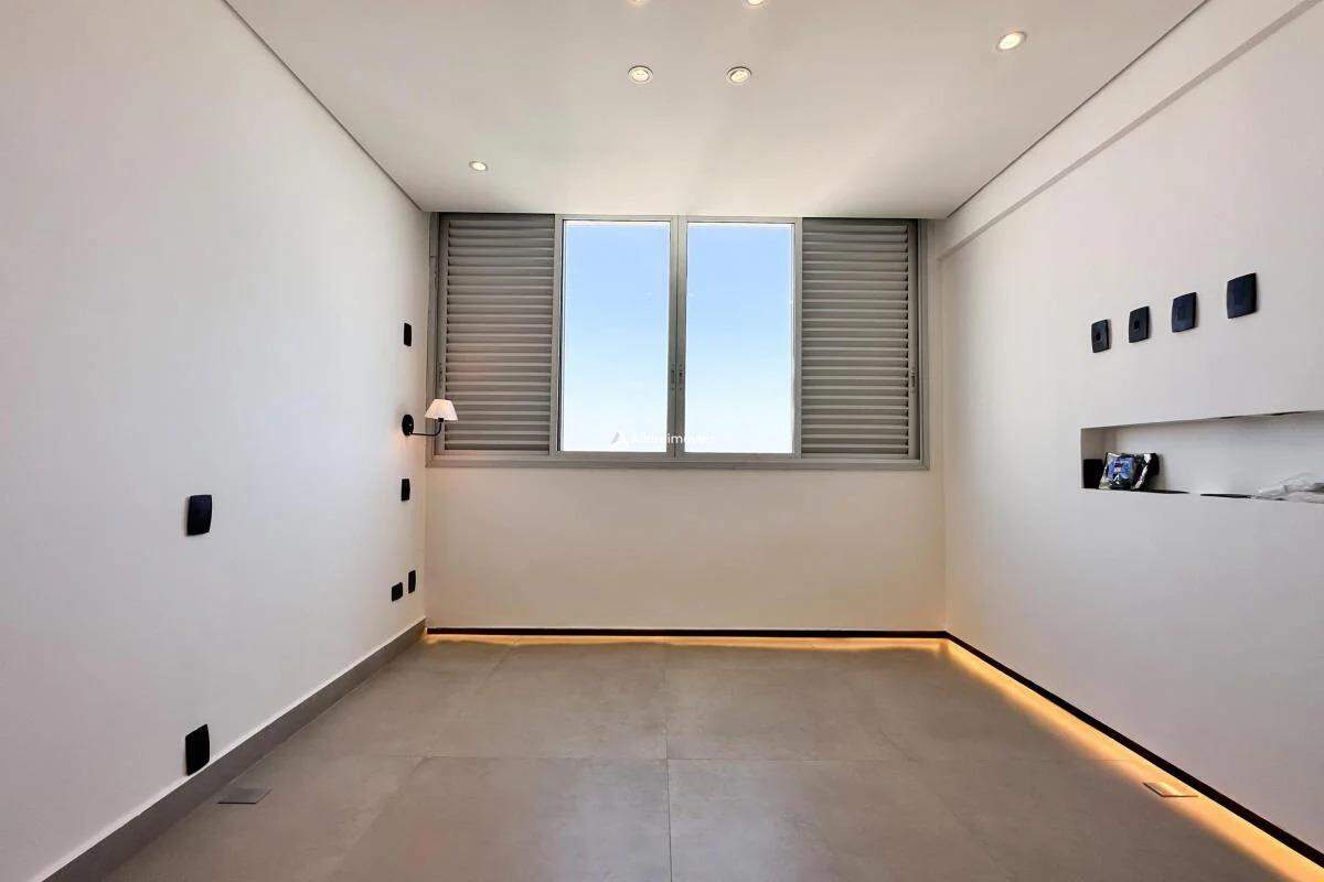 Apartamento à venda com 2 quartos, 70m² - Foto 12