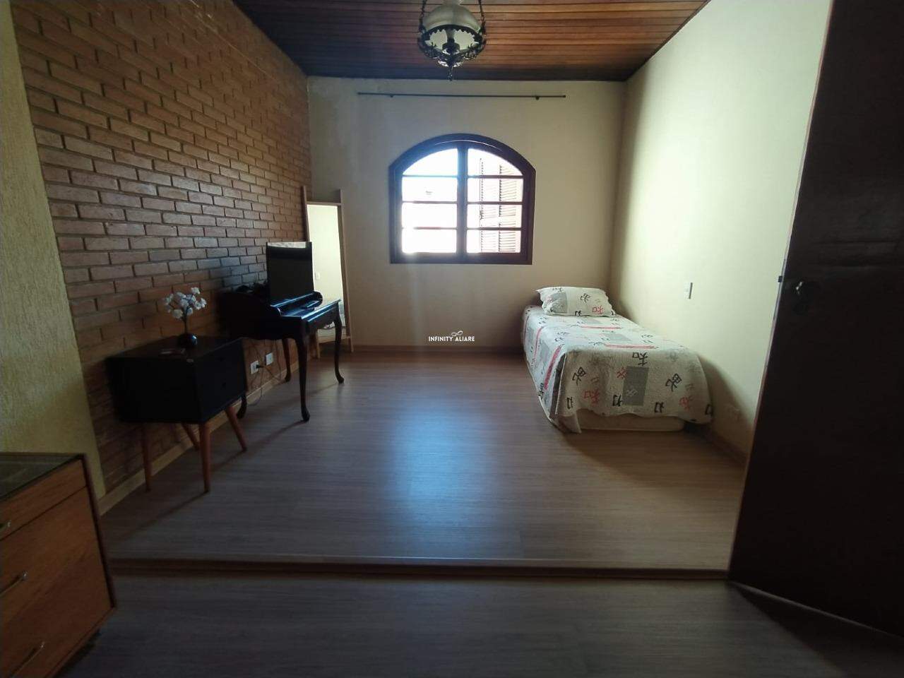 Casa à venda com 3 quartos, 320m² - Foto 26