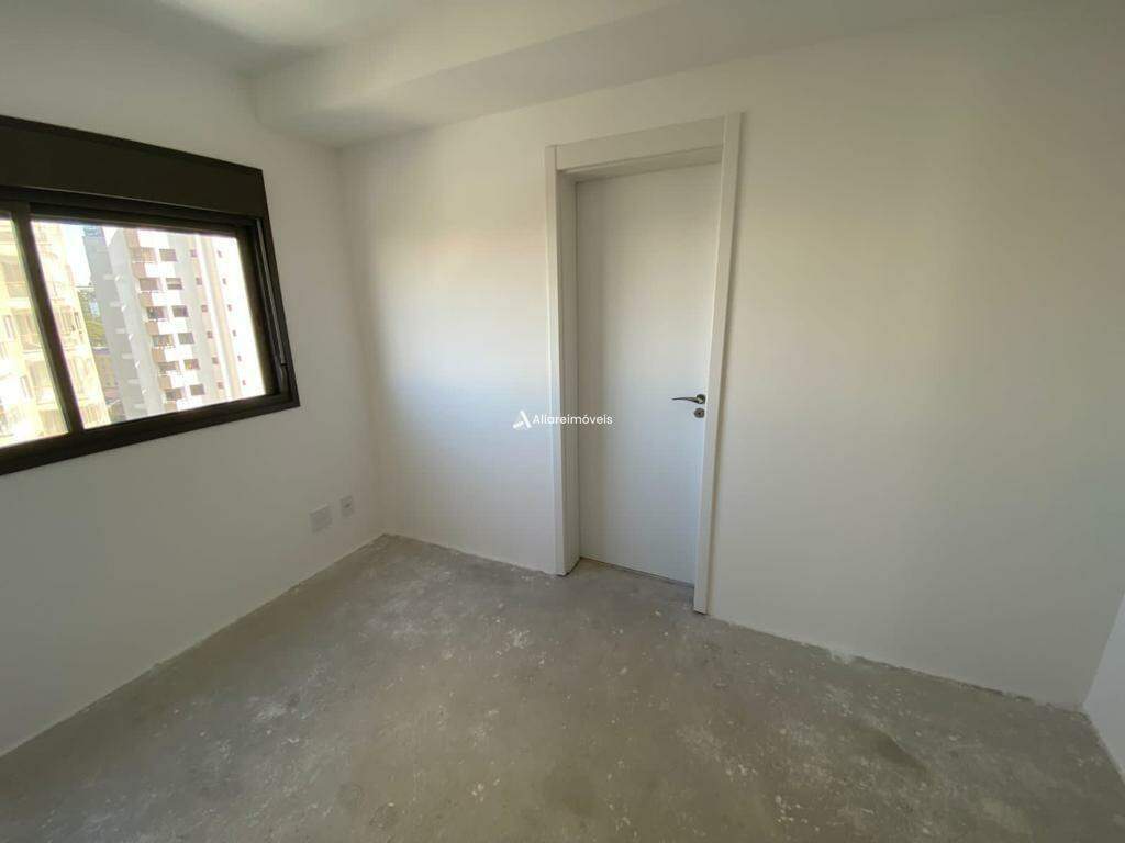 Apartamento à venda com 3 quartos, 147m² - Foto 11