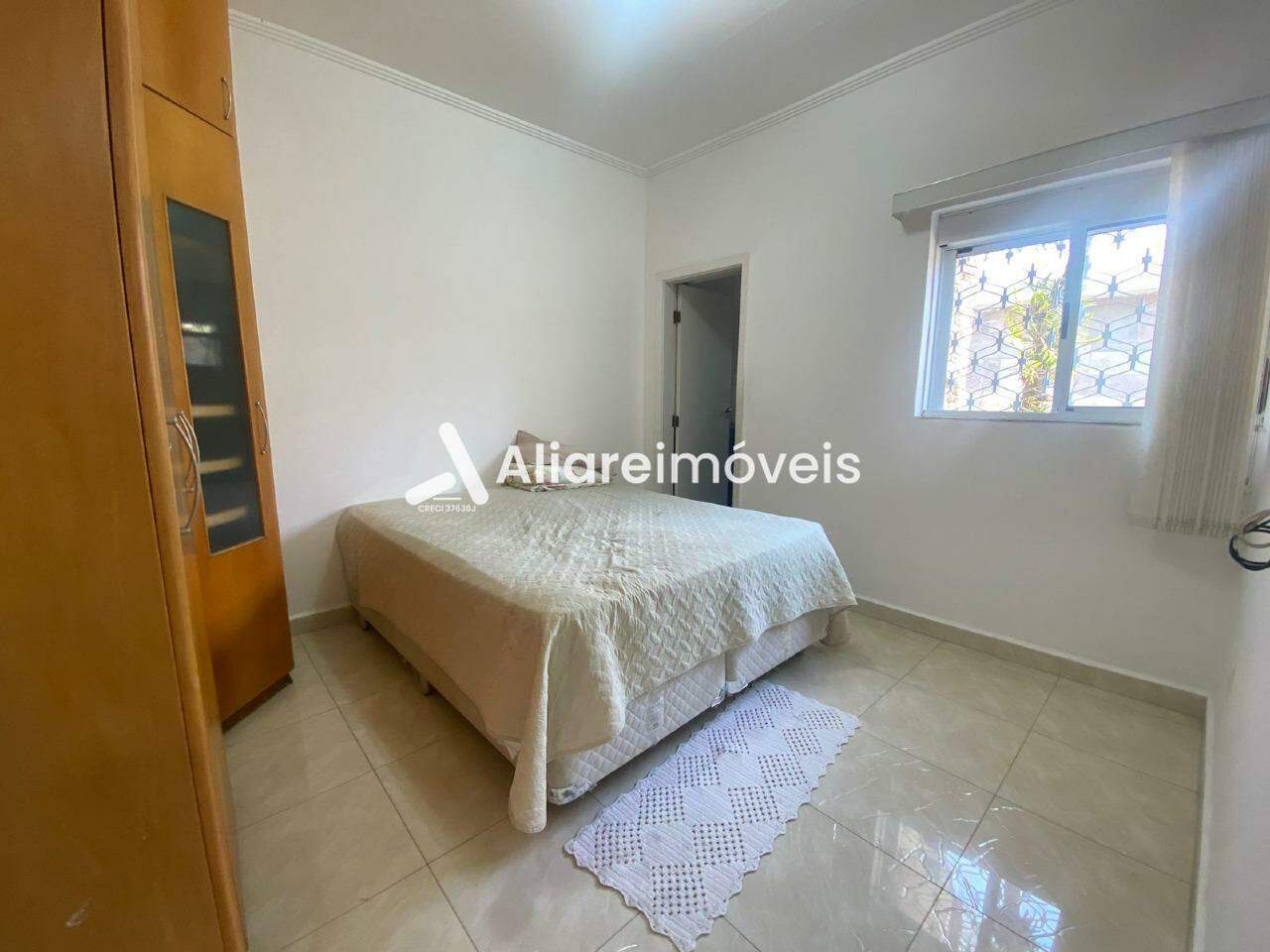 Casa à venda com 3 quartos, 370m² - Foto 29