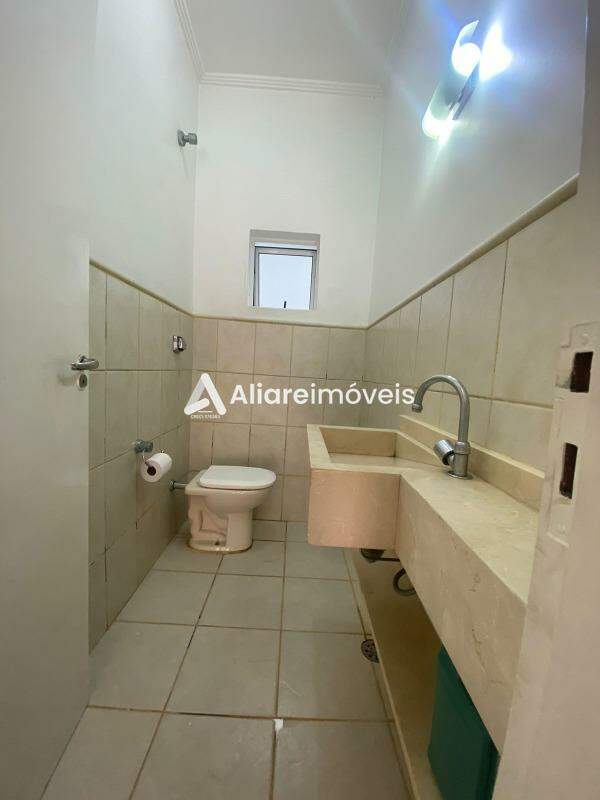 Casa à venda com 3 quartos, 370m² - Foto 21