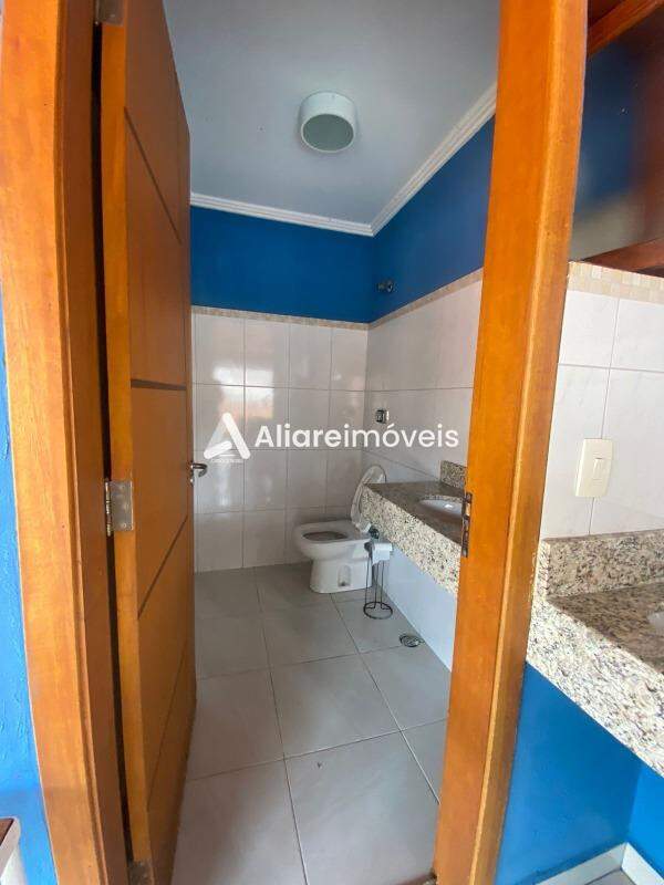 Casa à venda com 3 quartos, 370m² - Foto 7