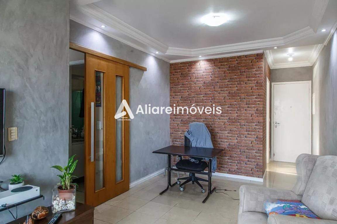 Apartamento à venda com 3 quartos, 70m² - Foto 4