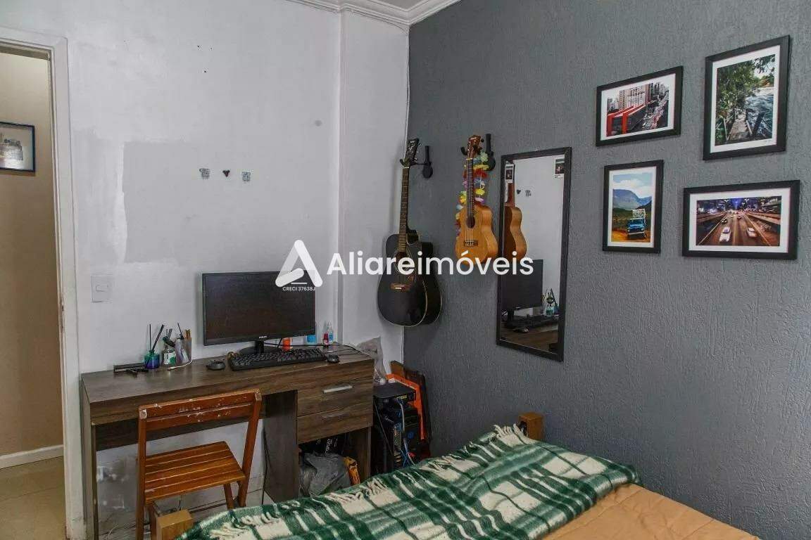 Apartamento à venda com 3 quartos, 70m² - Foto 2