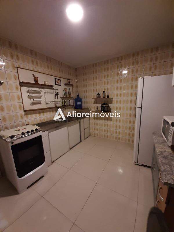 Casa à venda com 3 quartos, 120m² - Foto 8