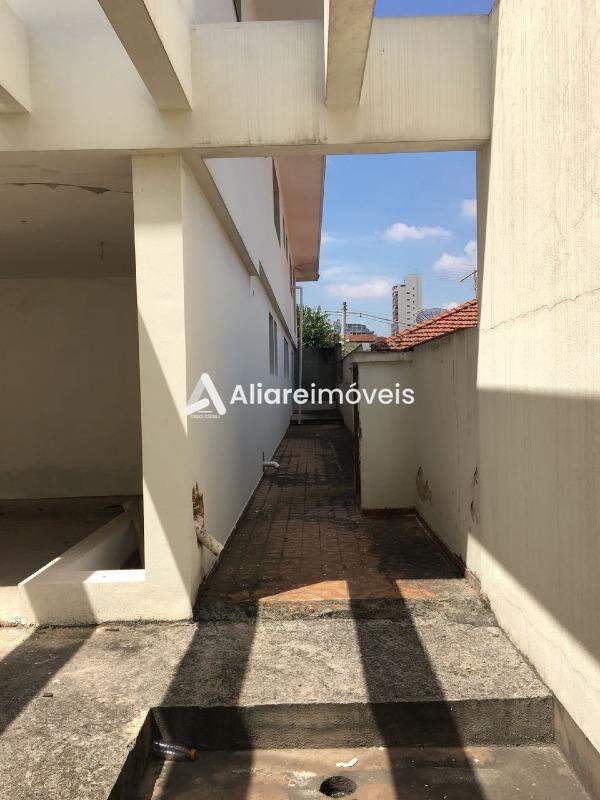 Casa para alugar com 5 quartos, 1000m² - Foto 3