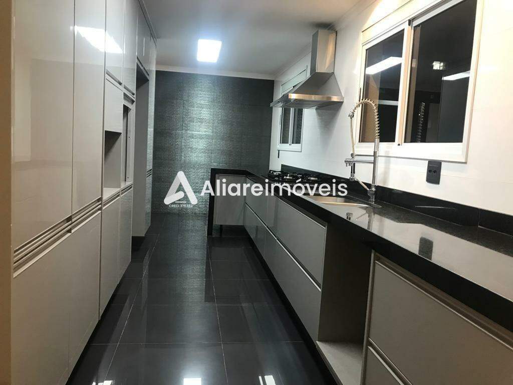 Apartamento à venda com 4 quartos, 178m² - Foto 22