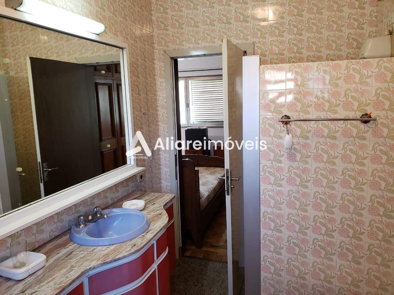 Casa à venda com 3 quartos, 407m² - Foto 4