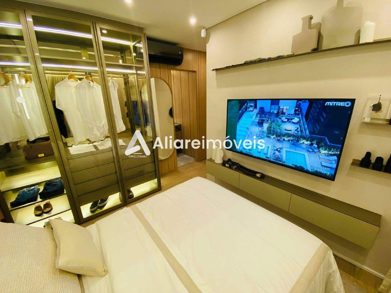 Apartamento à venda com 2 quartos, 68m² - Foto 4