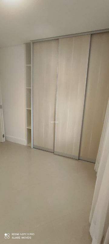 Apartamento à venda com 3 quartos, 75m² - Foto 2