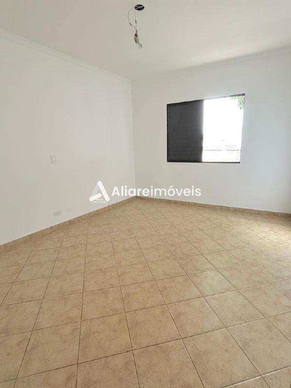 Casa para alugar com 2 quartos, 127m² - Foto 4