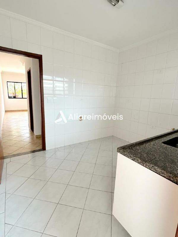 Casa para alugar com 2 quartos, 127m² - Foto 9