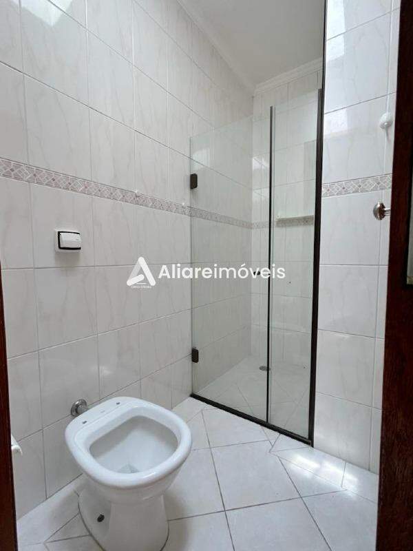 Casa para alugar com 2 quartos, 127m² - Foto 19