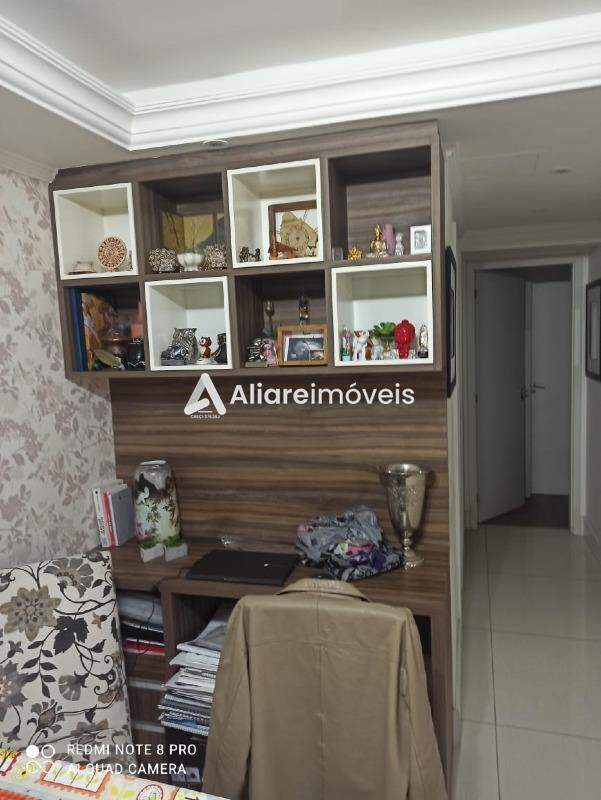 Apartamento à venda com 2 quartos, 100m² - Foto 12