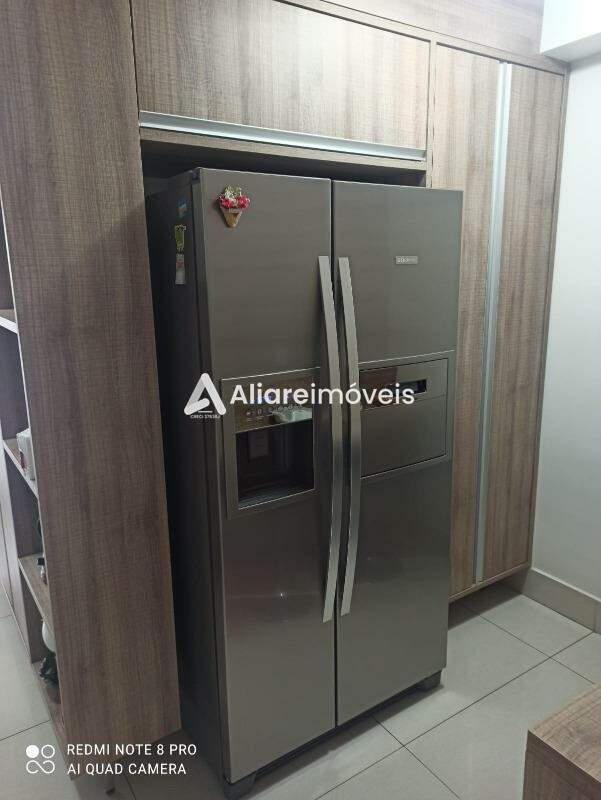 Apartamento à venda com 2 quartos, 100m² - Foto 4