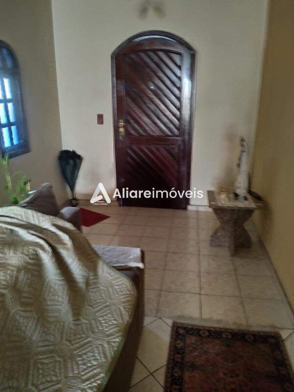 Casa à venda com 2 quartos, 230m² - Foto 21