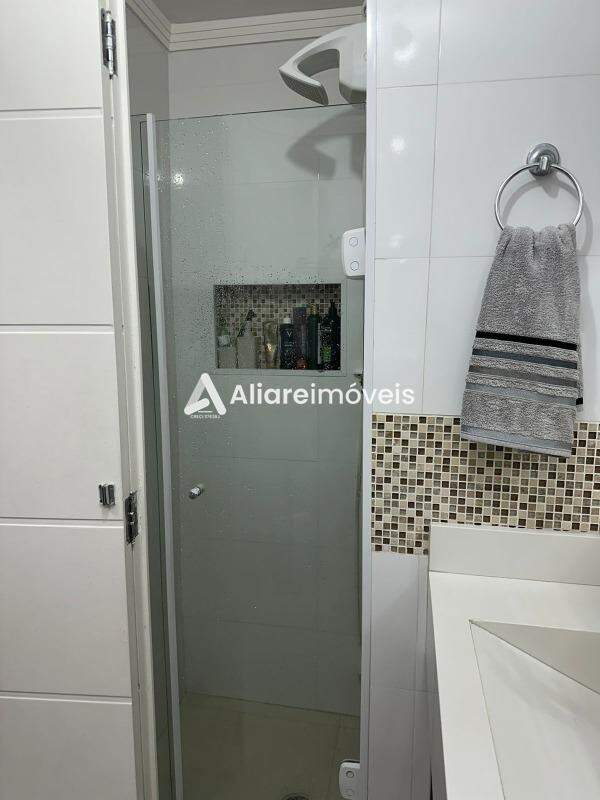 Apartamento à venda com 2 quartos, 69m² - Foto 17