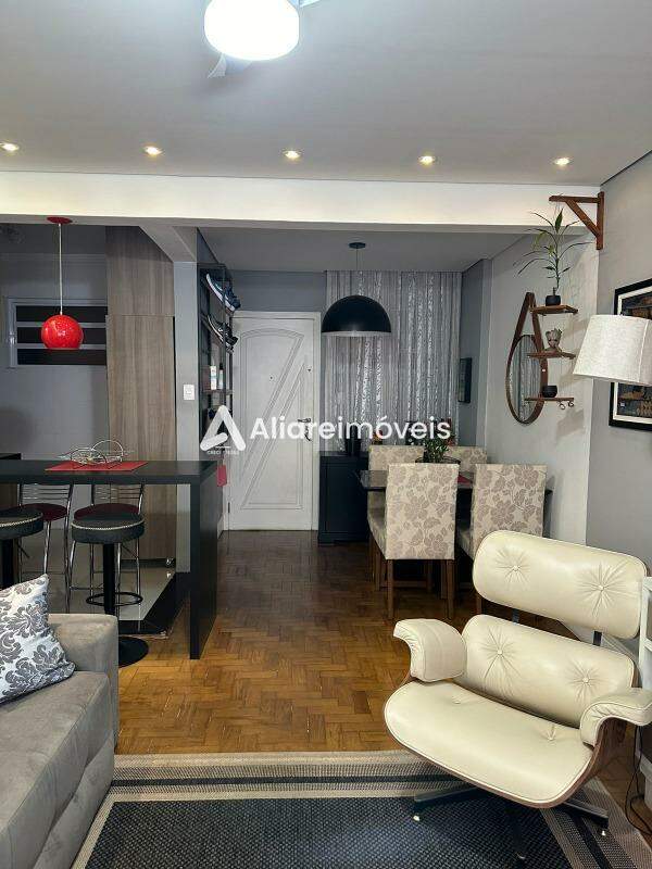 Apartamento à venda com 2 quartos, 69m² - Foto 4