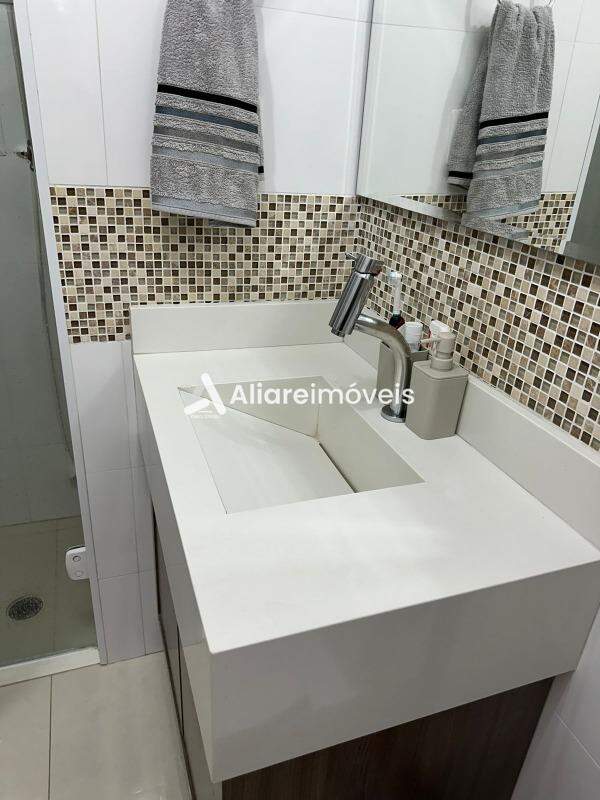 Apartamento à venda com 2 quartos, 69m² - Foto 15