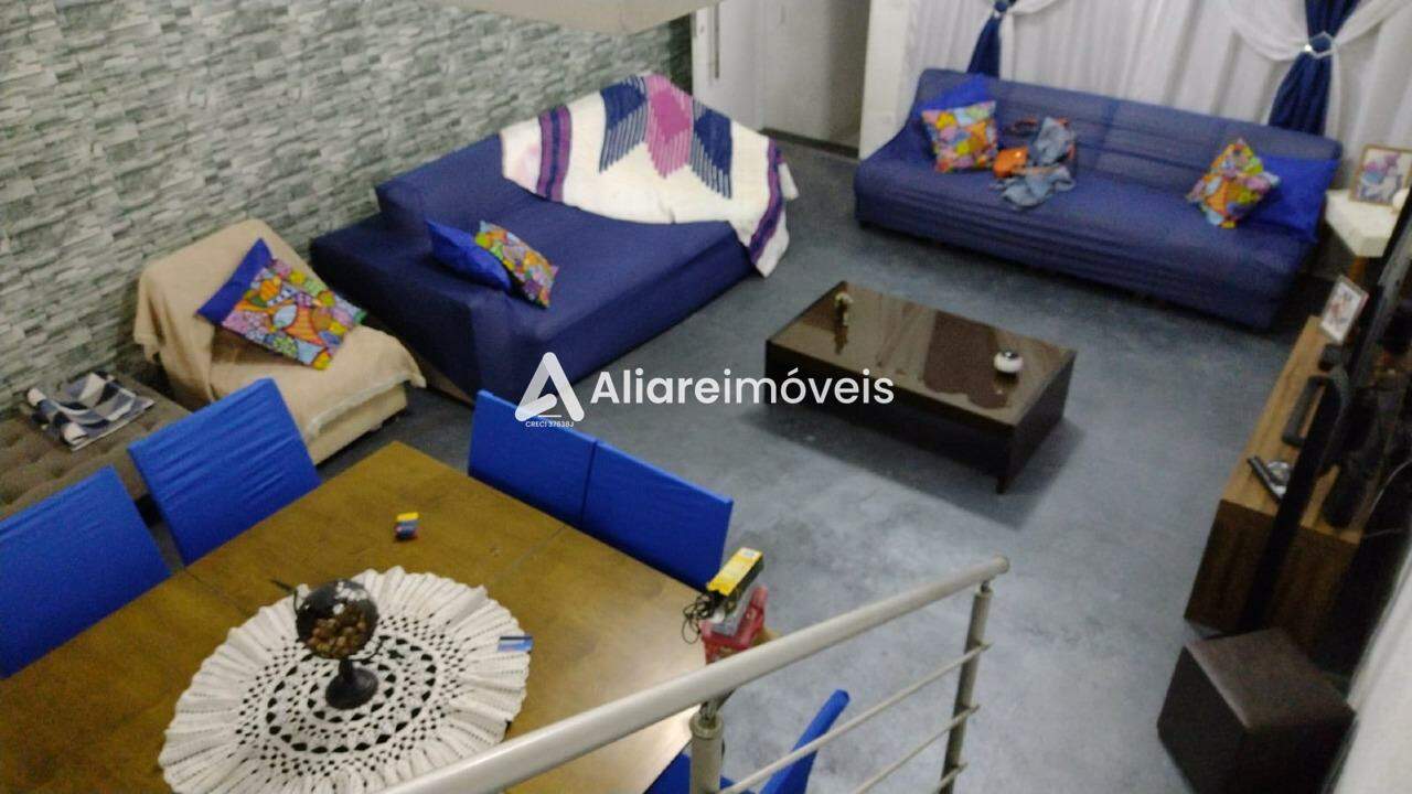 Casa à venda com 3 quartos, 150m² - Foto 1