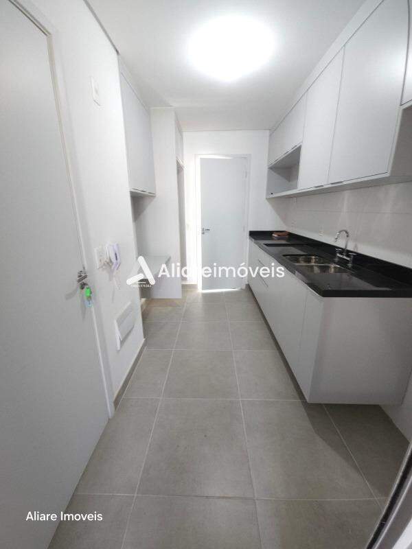 Apartamento à venda com 3 quartos, 116m² - Foto 9