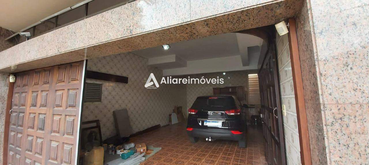 Casa à venda com 4 quartos, 191m² - Foto 3