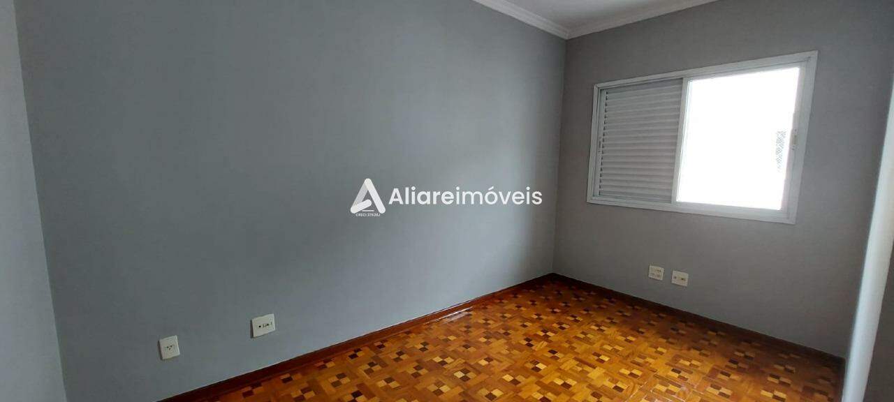 Casa à venda com 3 quartos, 275m² - Foto 4