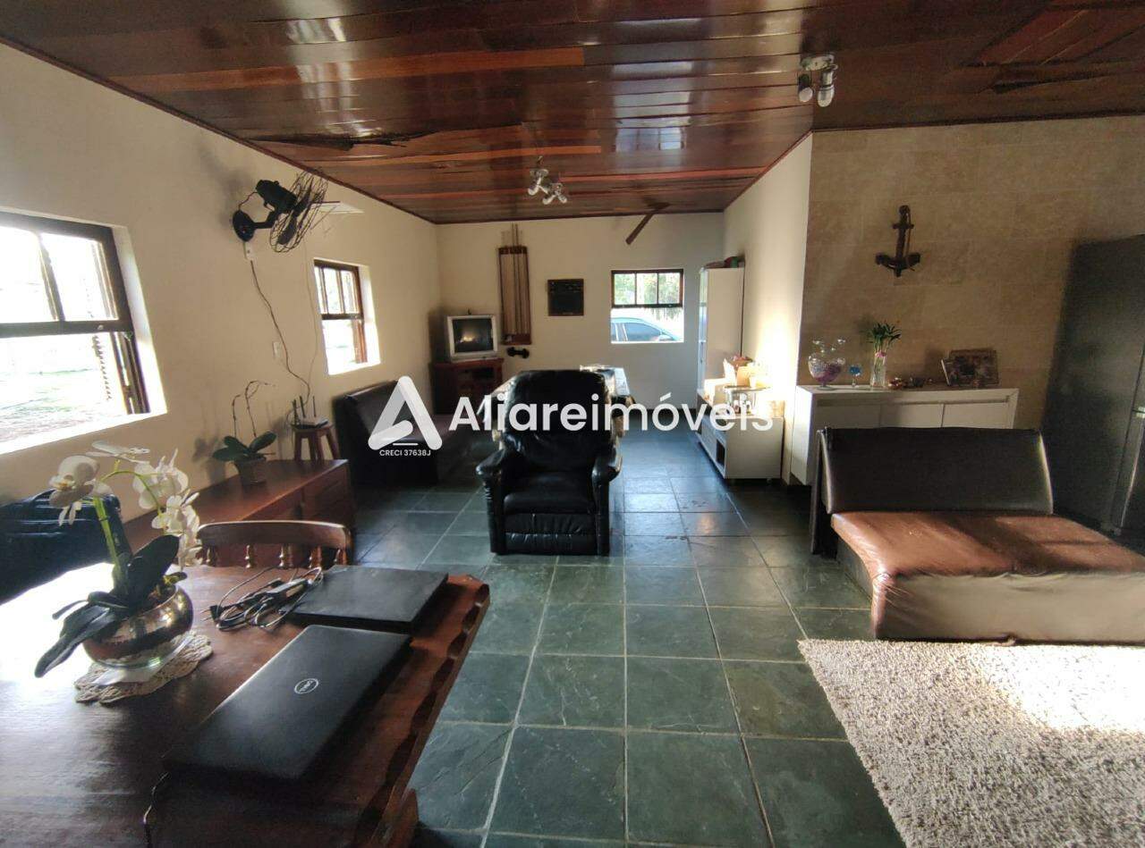 Fazenda à venda com 3 quartos, 250m² - Foto 4