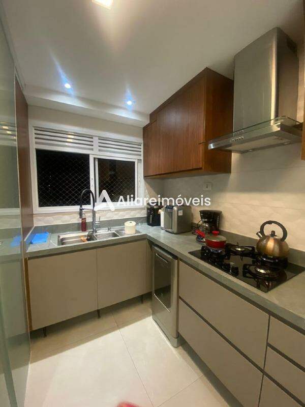 Apartamento à venda com 3 quartos, 127m² - Foto 8