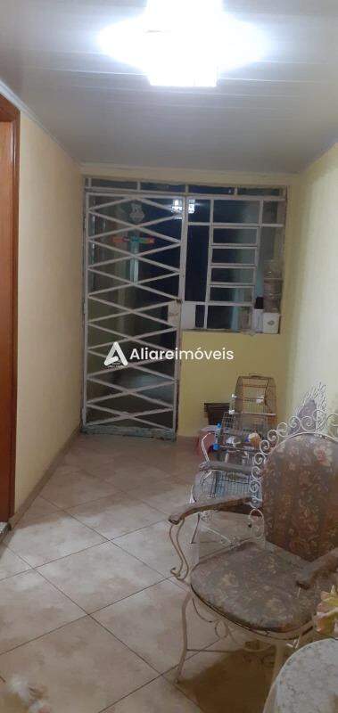 Casa à venda com 2 quartos, 130m² - Foto 5