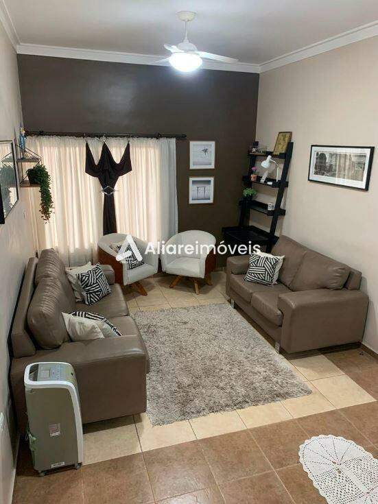 Casa à venda com 3 quartos, 231m² - Foto 26