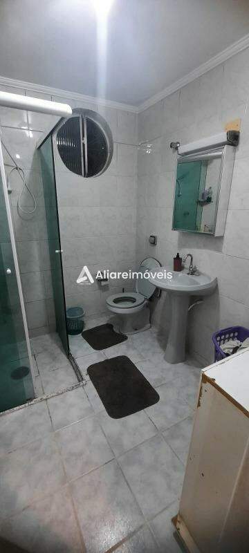 Casa à venda com 3 quartos, 94m² - Foto 3