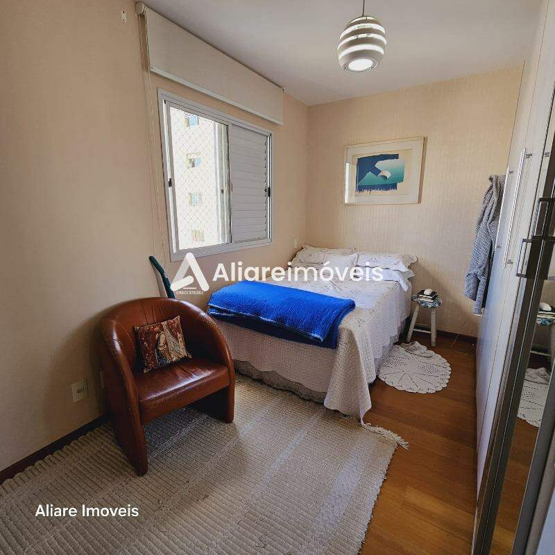 Apartamento à venda com 2 quartos, 77m² - Foto 13