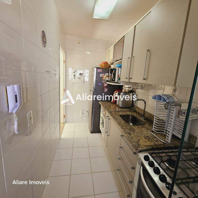 Apartamento à venda com 2 quartos, 77m² - Foto 11