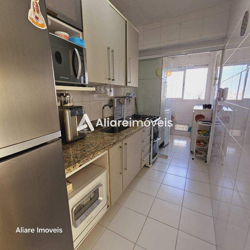 Apartamento à venda com 2 quartos, 77m² - Foto 8