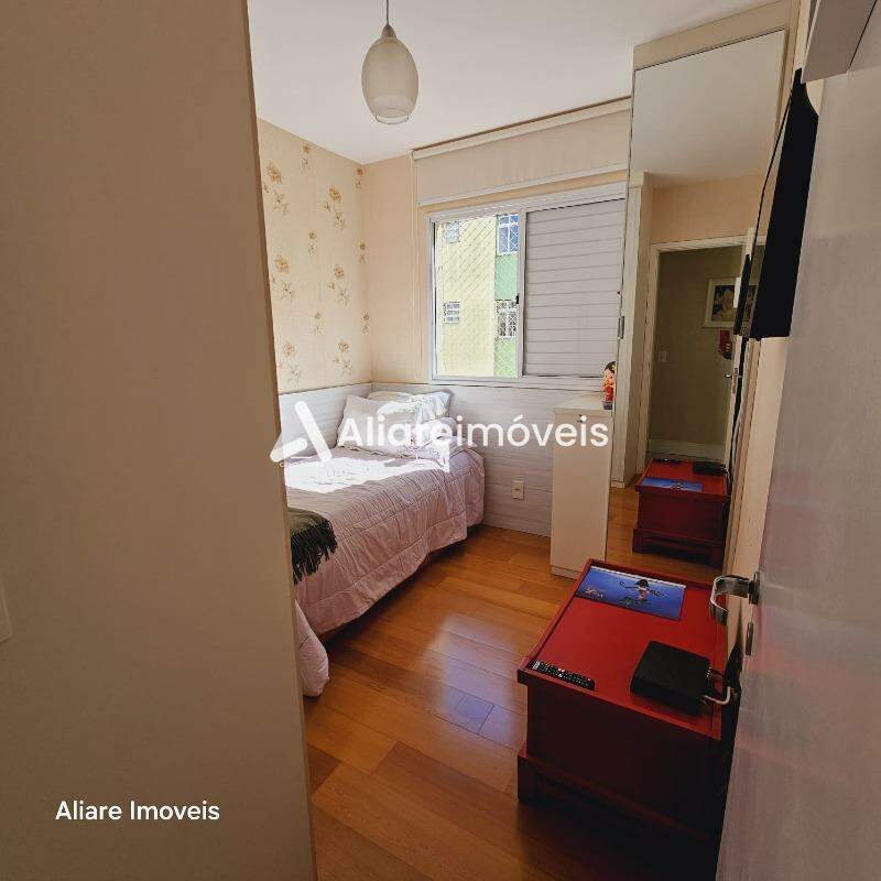 Apartamento à venda com 2 quartos, 77m² - Foto 17