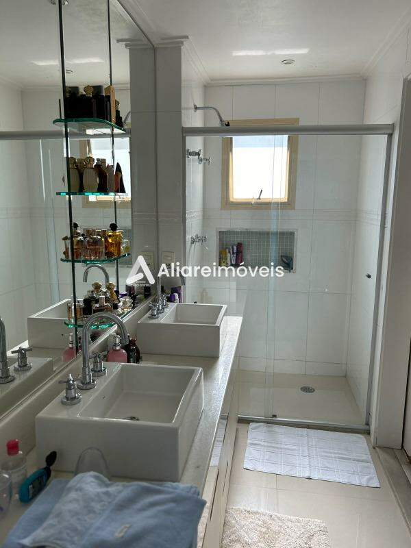 Apartamento à venda com 4 quartos, 254m² - Foto 20