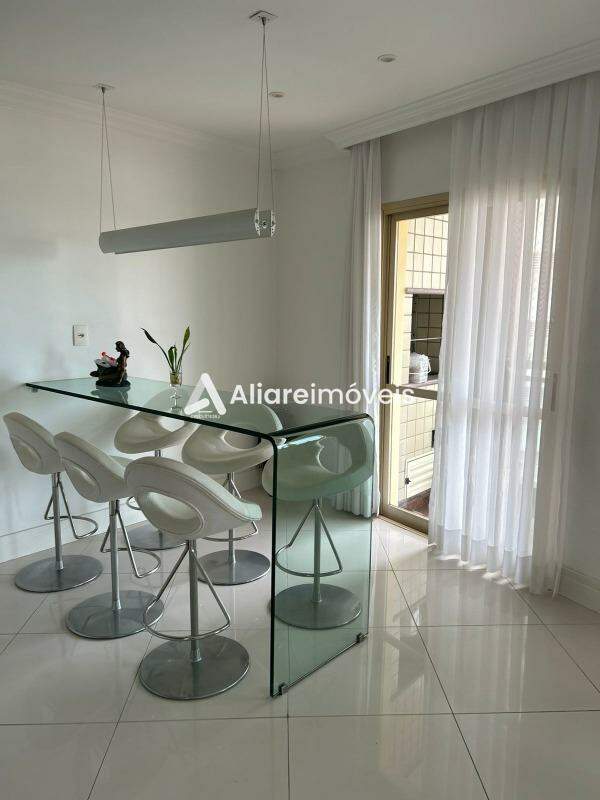 Apartamento à venda com 4 quartos, 254m² - Foto 12