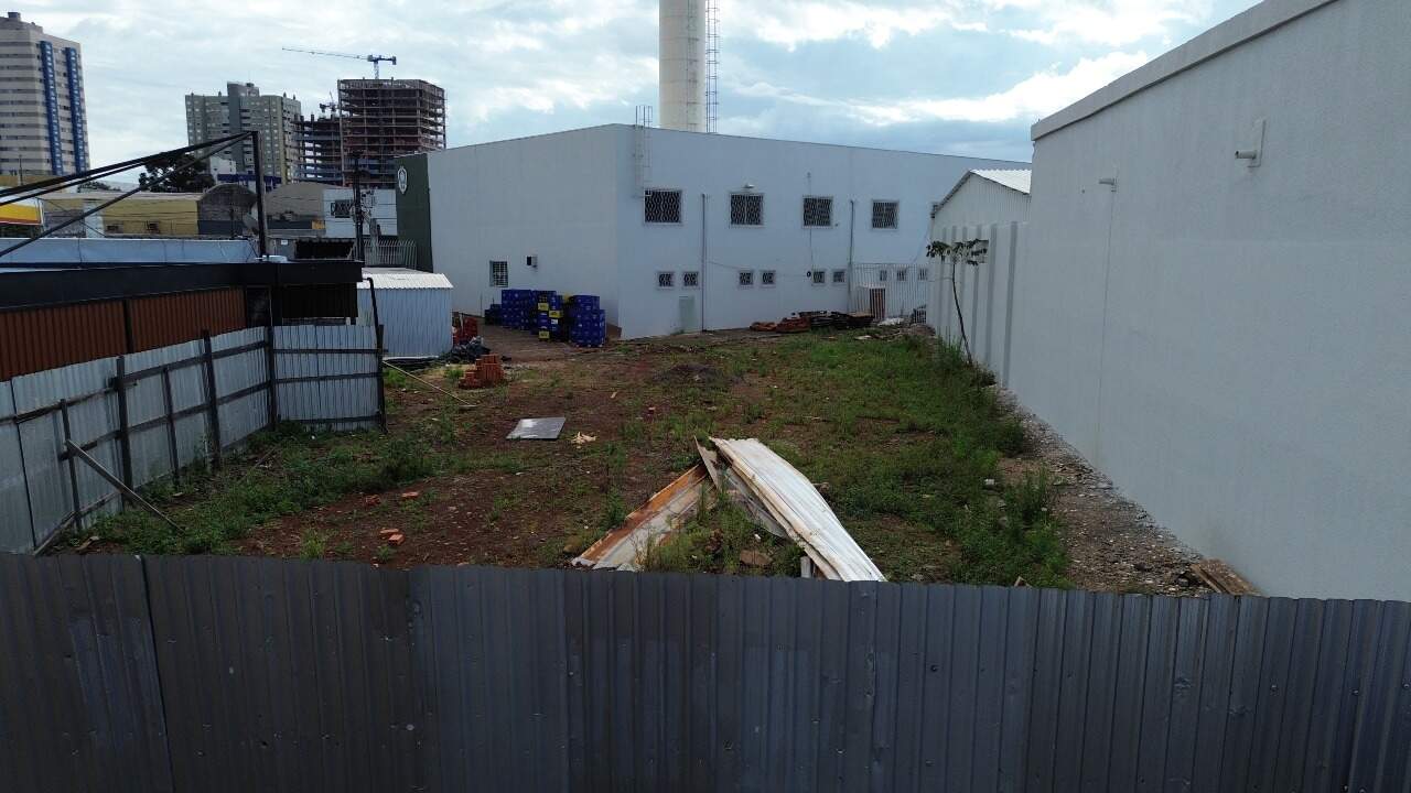 Terreno para aluguel no Centro: 