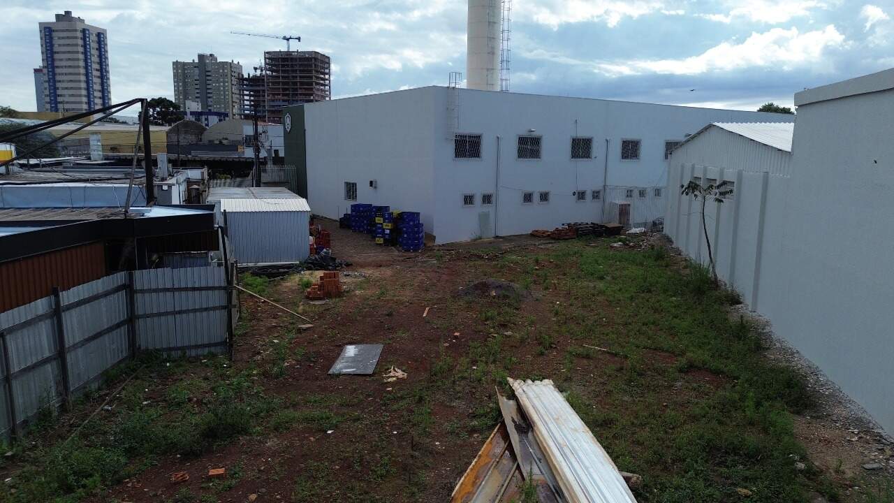 Terreno para aluguel no Centro: 