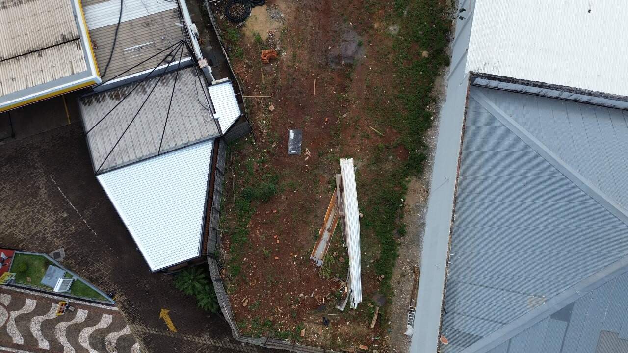 Terreno para aluguel no Centro: 