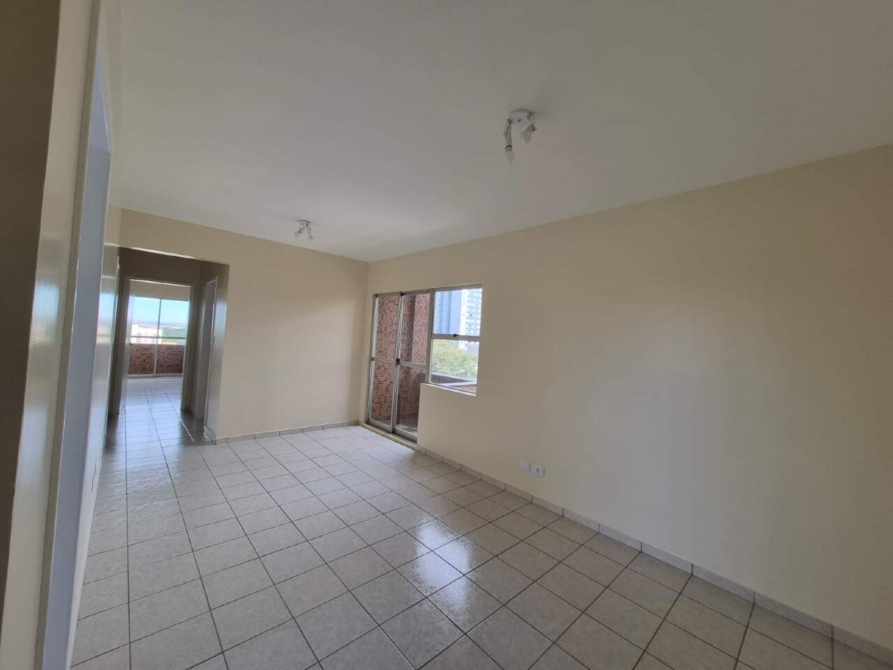 Apartamento para aluguel no Centro: 