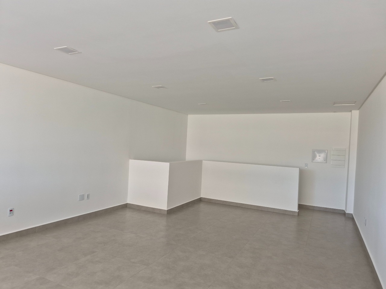 Sala para aluguel no Centro: 