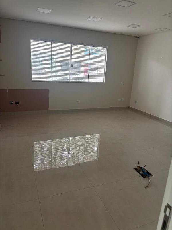 Sala para aluguel no Centro: 