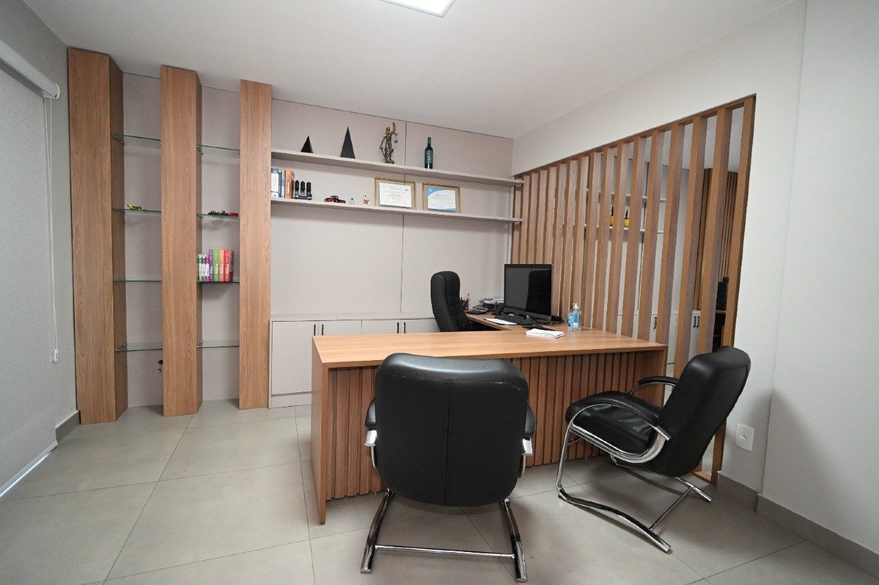 Sala para aluguel no Centro: 